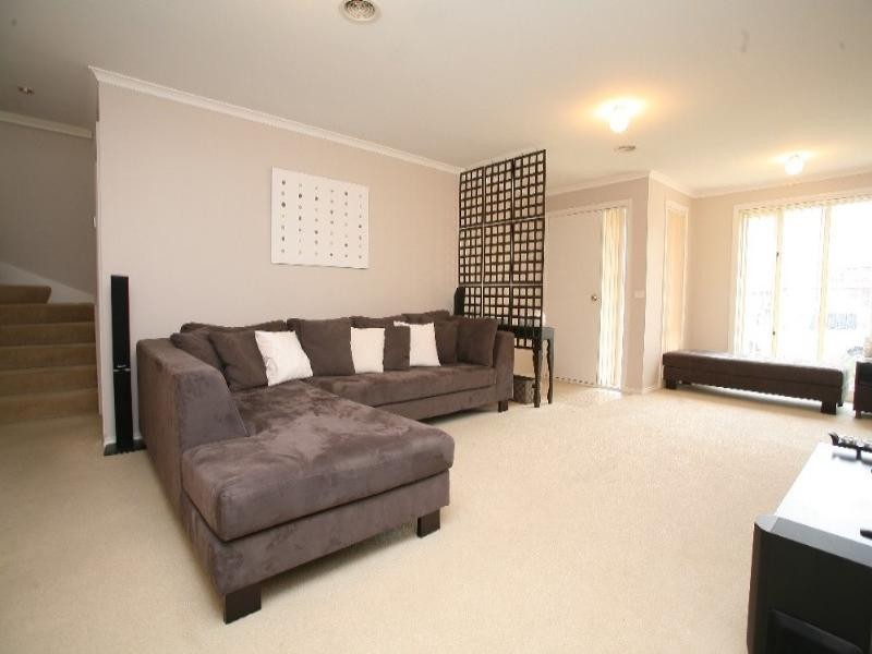 1/6-8 Canterbury Close, Rowville VIC 3178