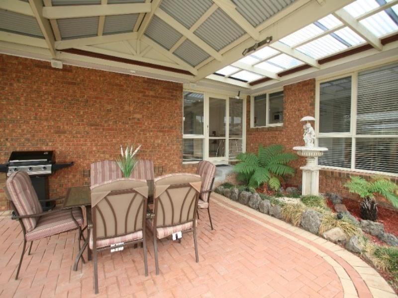 1 Bonaparte Place, Rowville VIC 3178