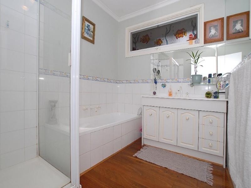 4 Avalon Road, Rowville VIC 3178
