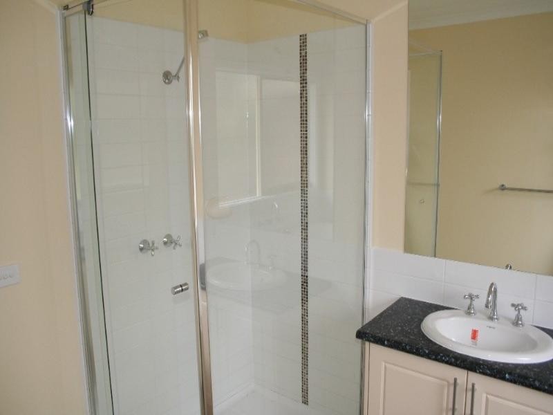 2/12 Deschamp Crescent, Rowville VIC 3178