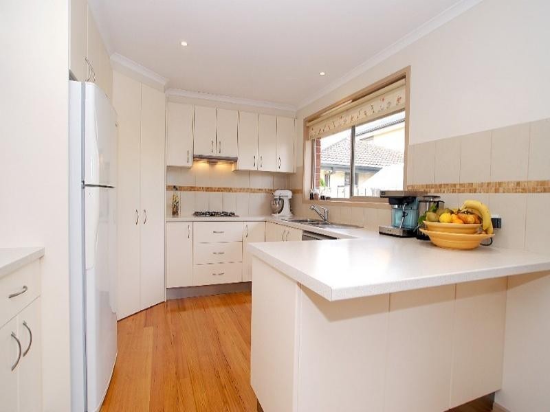 10 Parklands Close, Ferntree Gully VIC 3156