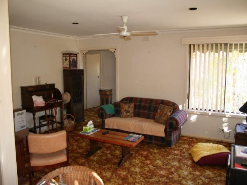 11 Aminga Court, Croydon VIC 3136