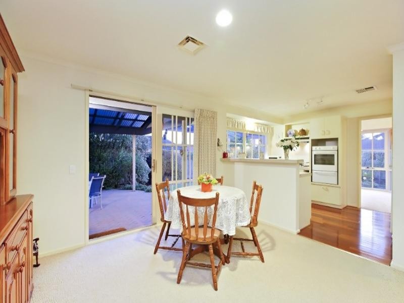 6 Morton Place, Rowville VIC 3178