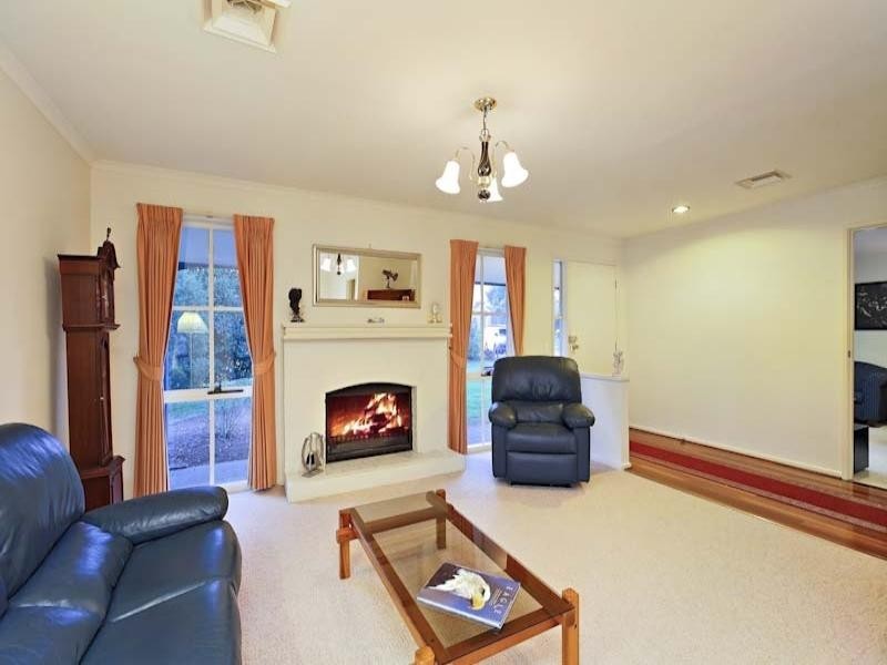 6 Morton Place, Rowville VIC 3178