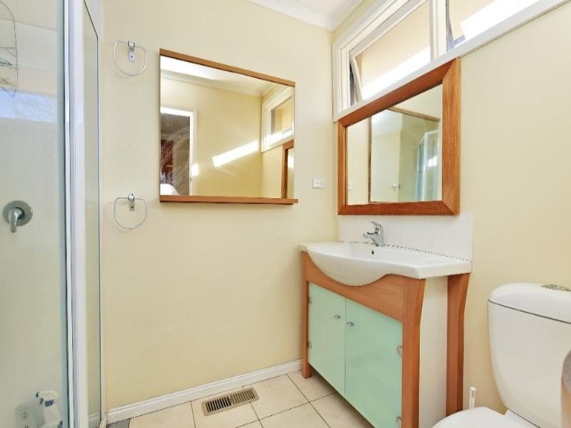 1515 Ferntree Gully Road, Knoxfield VIC 3180