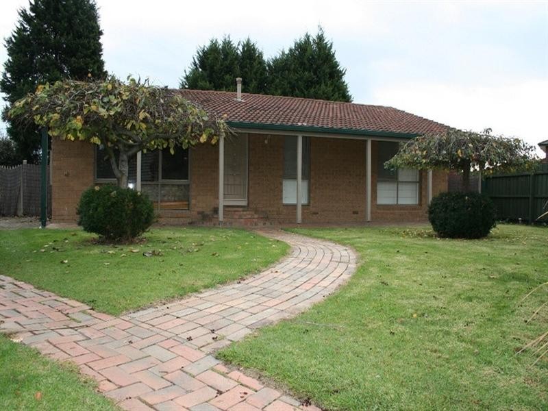 10 Snowgum Close, Rowville VIC 3178