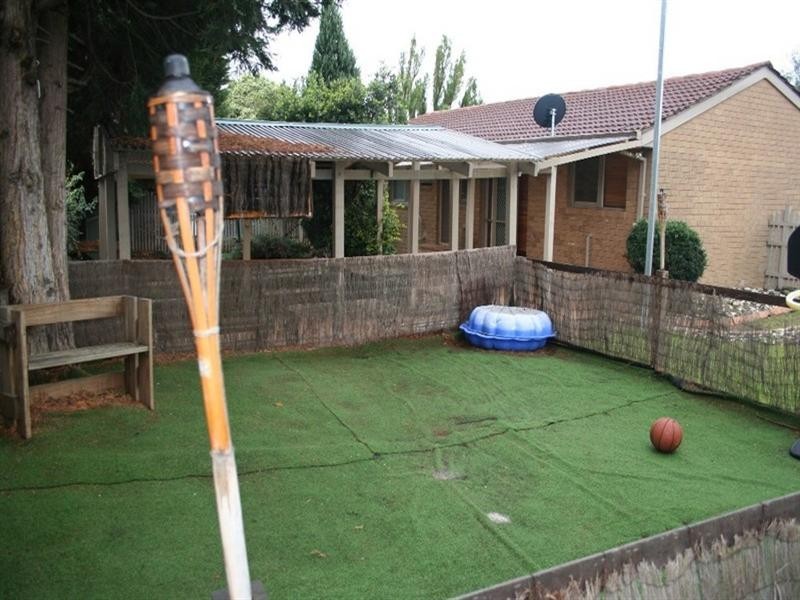 10 Snowgum Close, Rowville VIC 3178