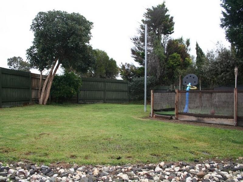 10 Snowgum Close, Rowville VIC 3178