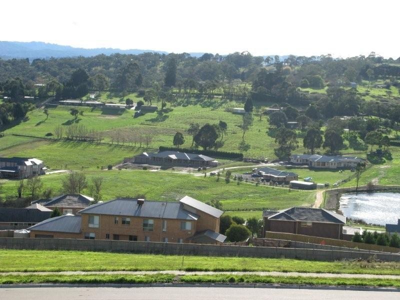 97 Brundrett Road, Narre Warren North VIC 3804