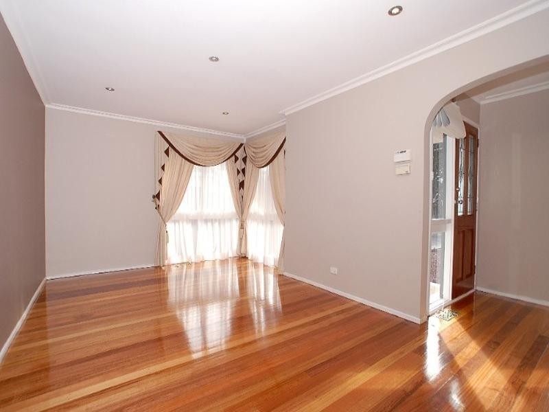 15 Fourth Avenue, Rowville VIC 3178