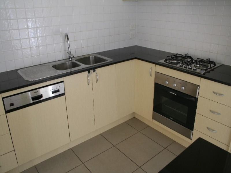 99 Sovereign Manors Crescent, Rowville VIC 3178