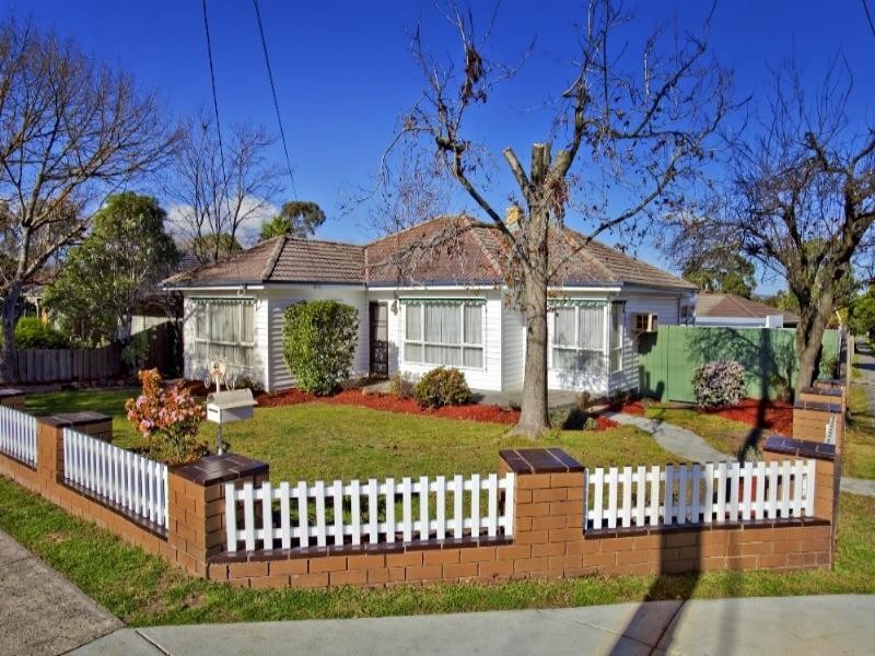 43 Laura Road, Knoxfield VIC 3180