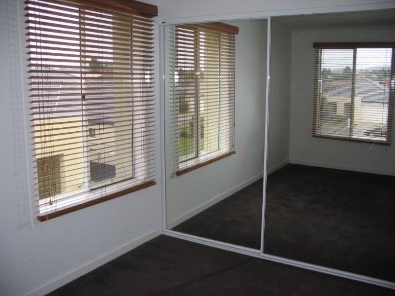 82 Sovereign Manors Crescent, Rowville VIC 3178