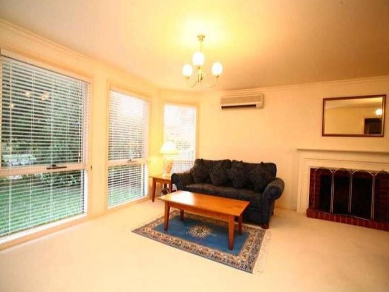 51 Simon Avenue, Rowville VIC 3178