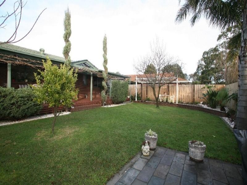 3 Bexsarm Crescent, Rowville VIC 3178