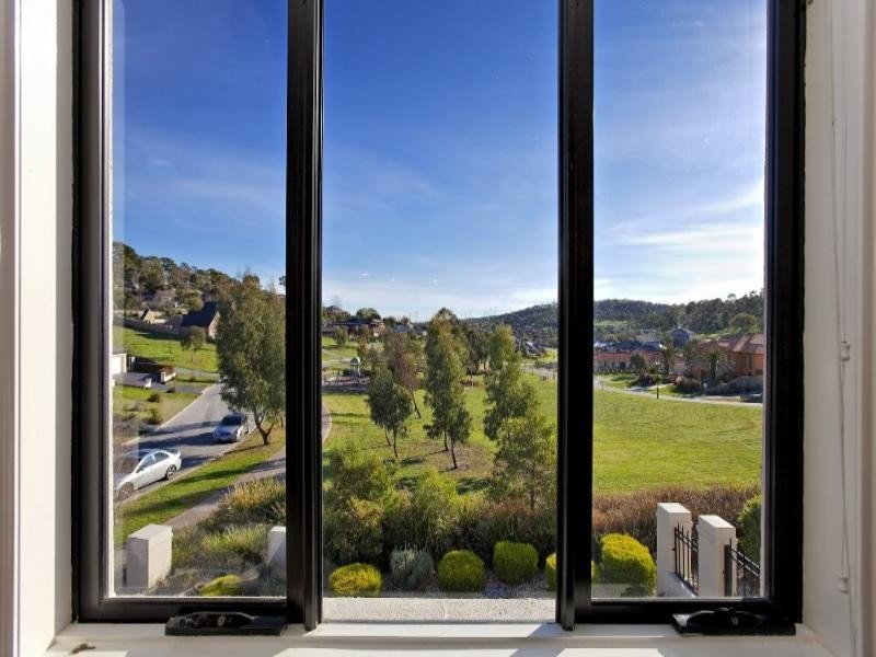 55 Parkside Boulevard, Lysterfield South VIC 3156