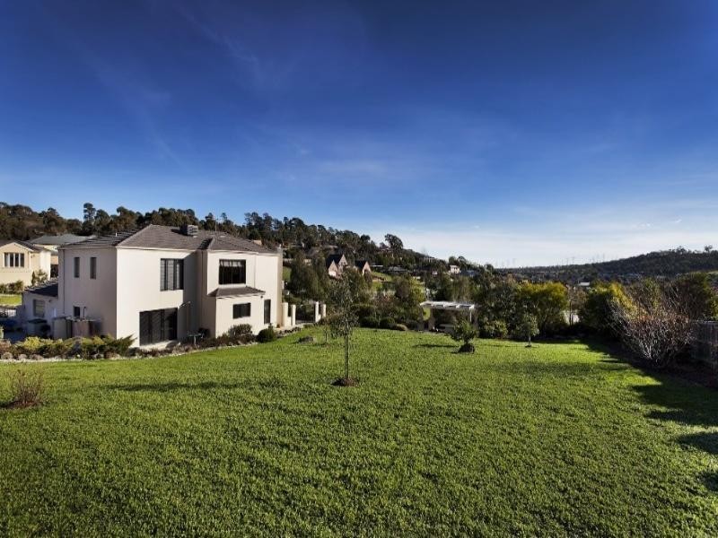 55 Parkside Boulevard, Lysterfield South VIC 3156