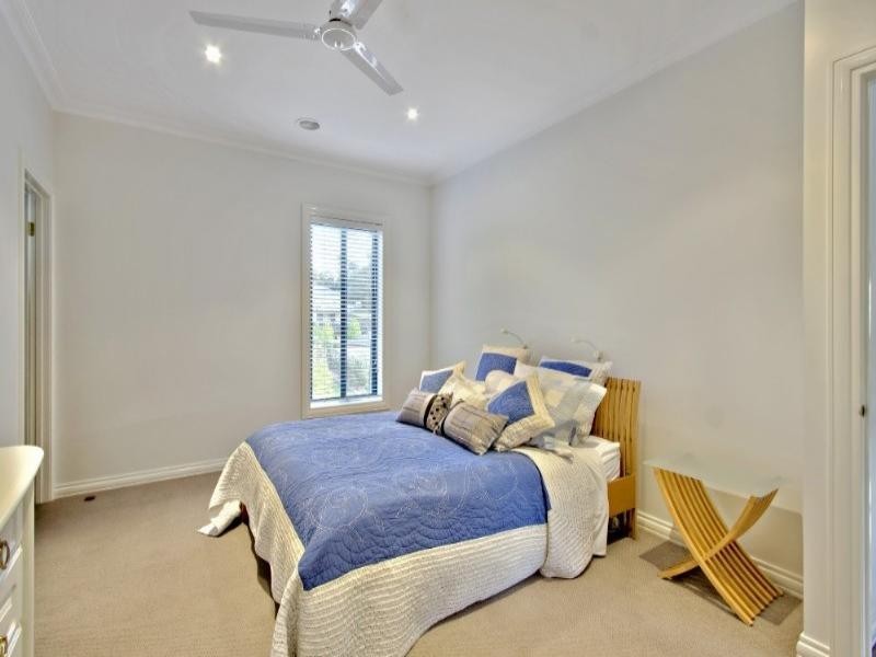 55 Parkside Boulevard, Lysterfield South VIC 3156