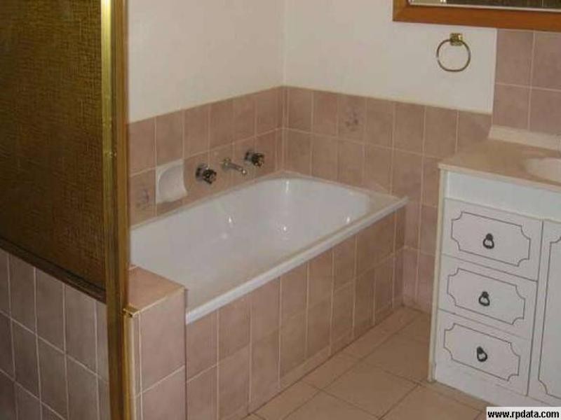 31 Cardinia Way, Rowville VIC 3178