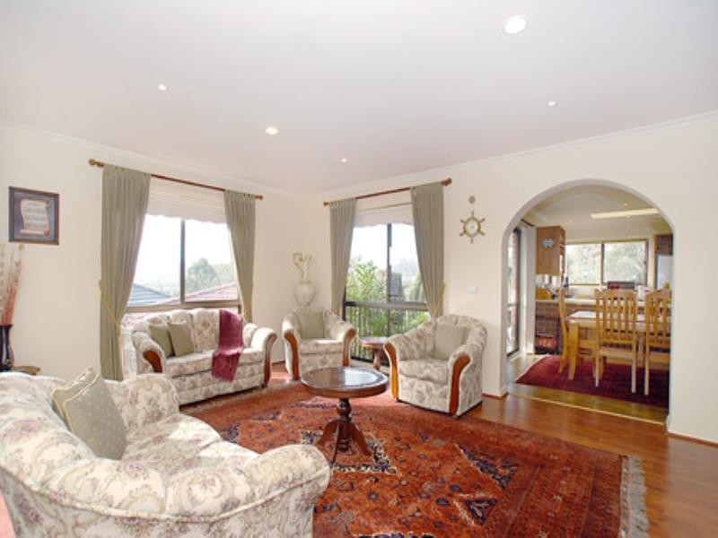 17 Pine View Court, Lysterfield VIC 3156