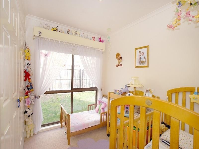 17 Pine View Court, Lysterfield VIC 3156