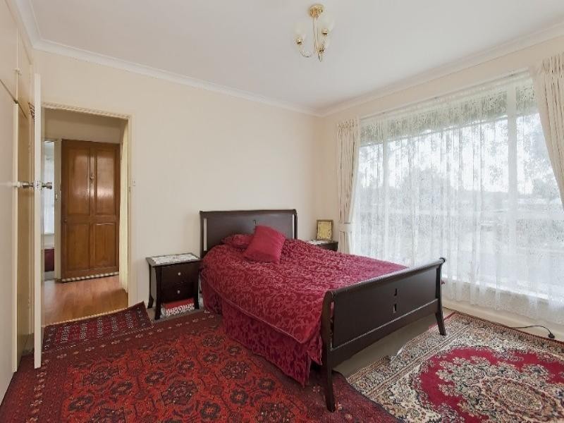 5 Rosehill Street, Scoresby VIC 3179