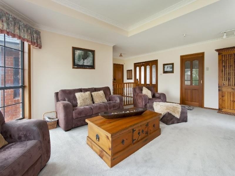 45 Clondara Drive, Rowville VIC 3178