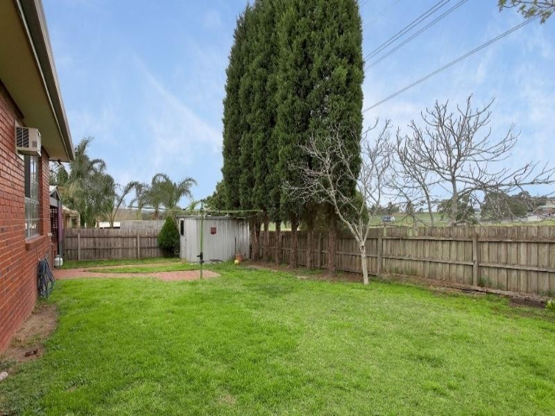 45 Clondara Drive, Rowville VIC 3178