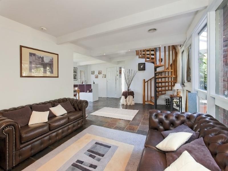 4 Vaucluse Court, Wheelers Hill VIC 3150