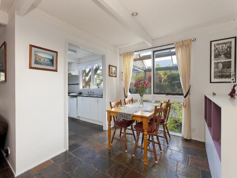 4 Vaucluse Court, Wheelers Hill VIC 3150