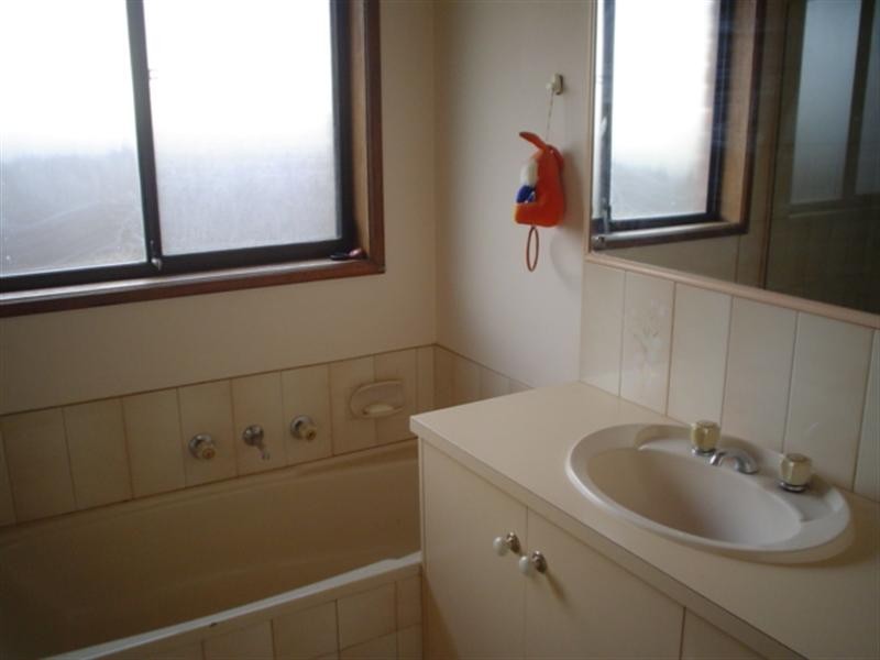 61 Balladonia Road, Rowville VIC 3178