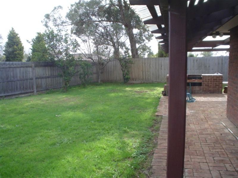 61 Balladonia Road, Rowville VIC 3178