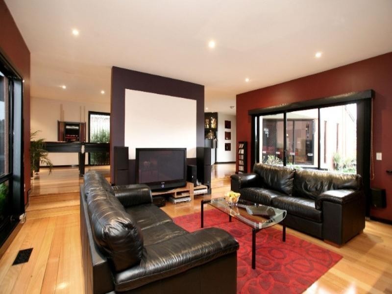 16 Tirhatuan Drive, Rowville VIC 3178