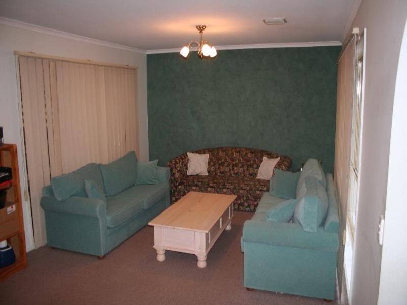 5 Wesley Drive, Narre Warren VIC 3805