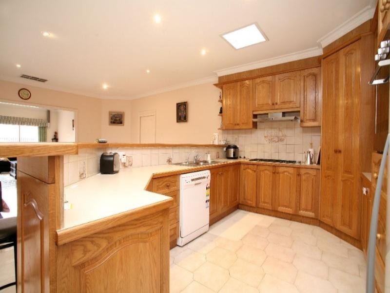 22 Salerno Way, Rowville VIC 3178