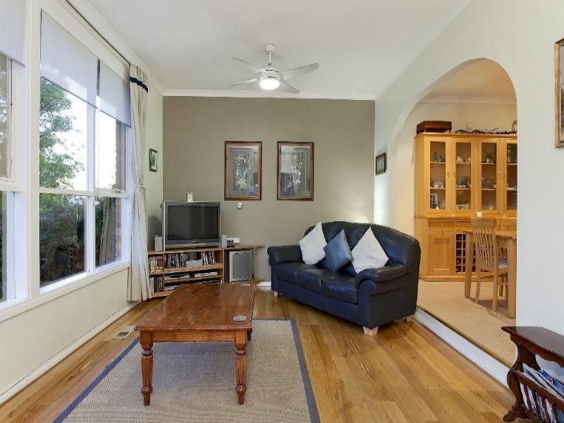 49 Woodside Drive, Rowville VIC 3178