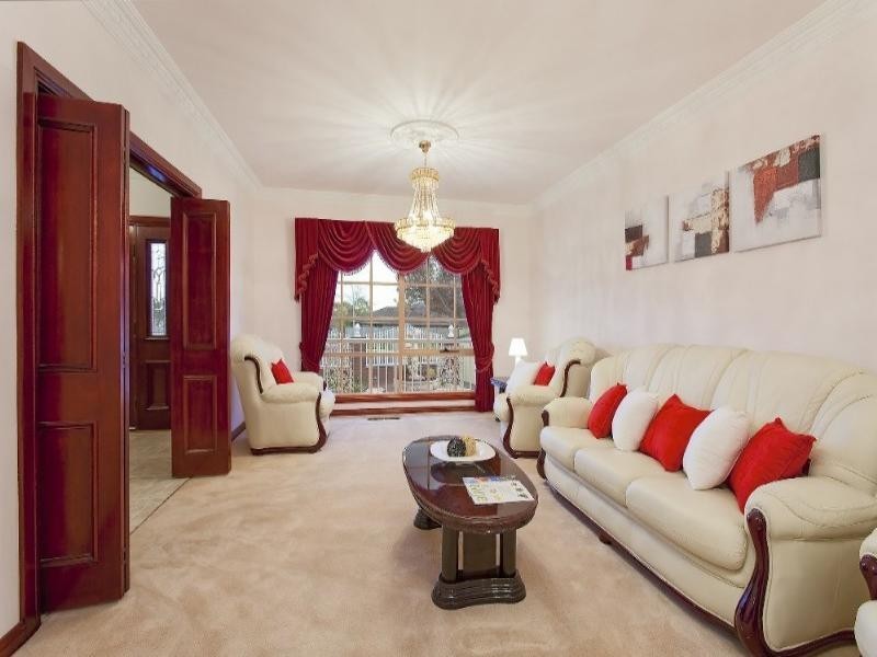 4 Seaton Place, Rowville VIC 3178