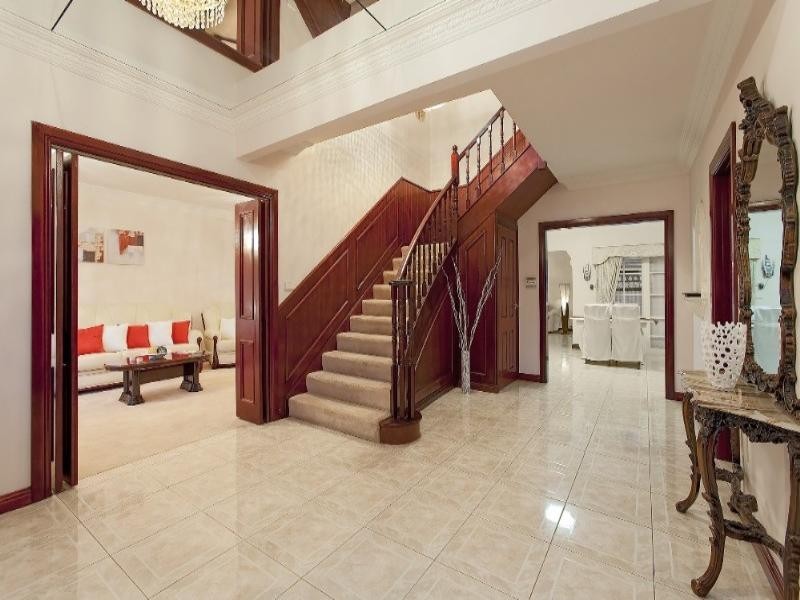 4 Seaton Place, Rowville VIC 3178