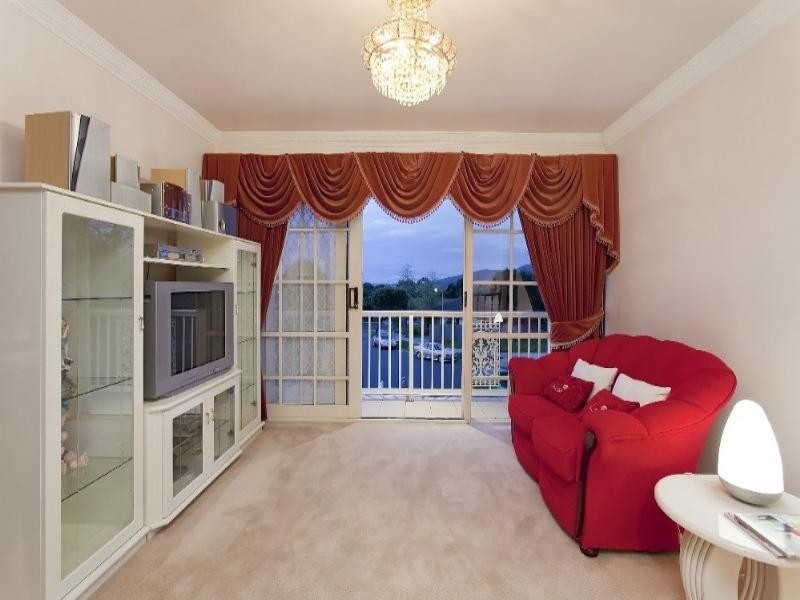 4 Seaton Place, Rowville VIC 3178