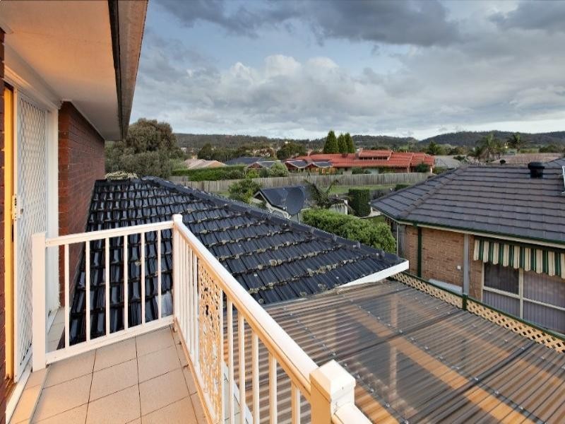 4 Seaton Place, Rowville VIC 3178