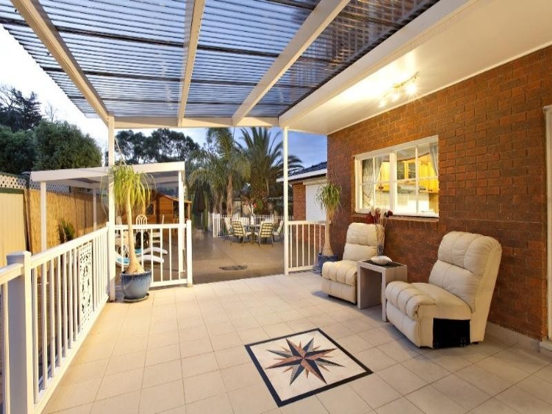 4 Seaton Place, Rowville VIC 3178