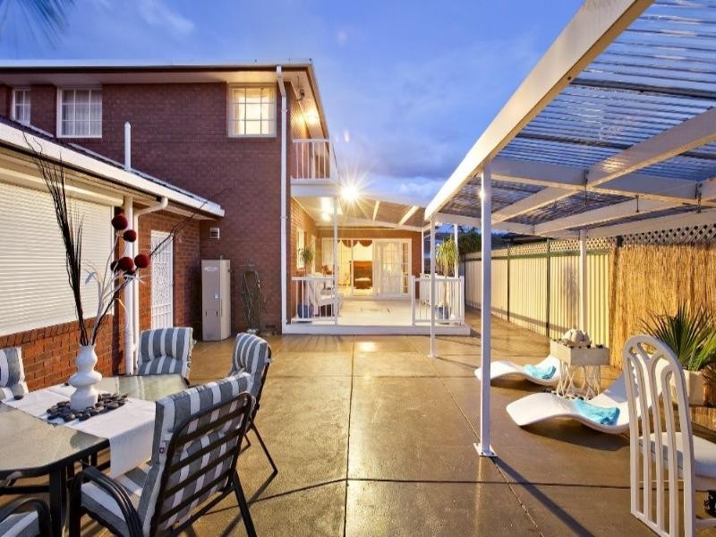 4 Seaton Place, Rowville VIC 3178