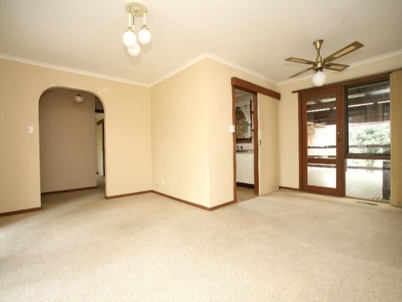 14 Kedleston Way, Rowville VIC 3178