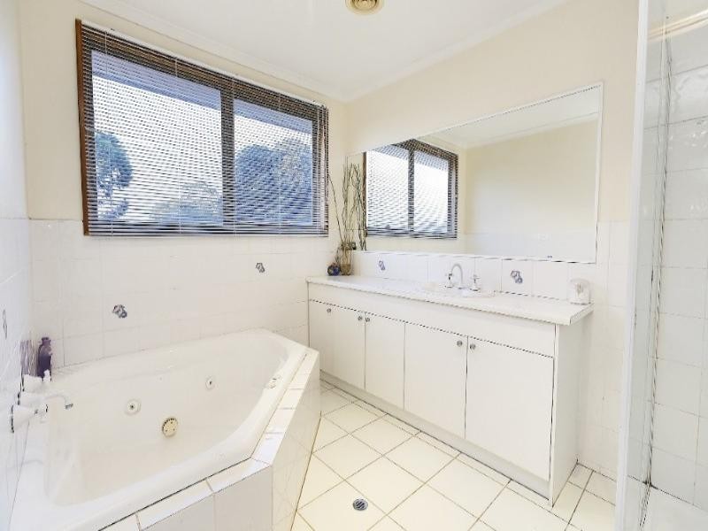 2 Constable Court, Scoresby VIC 3179