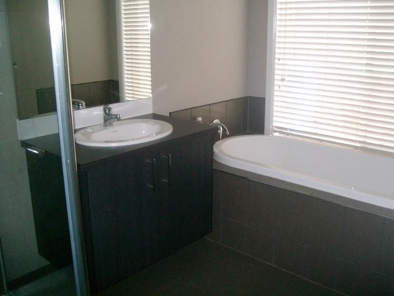 12 Bluemist Circuit, Lyndhurst VIC 3975