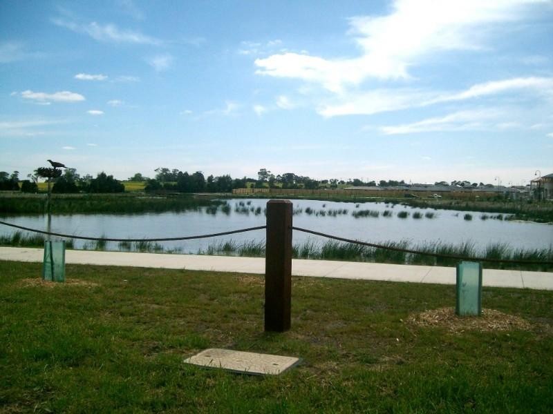 12 Bluemist Circuit, Lyndhurst VIC 3975