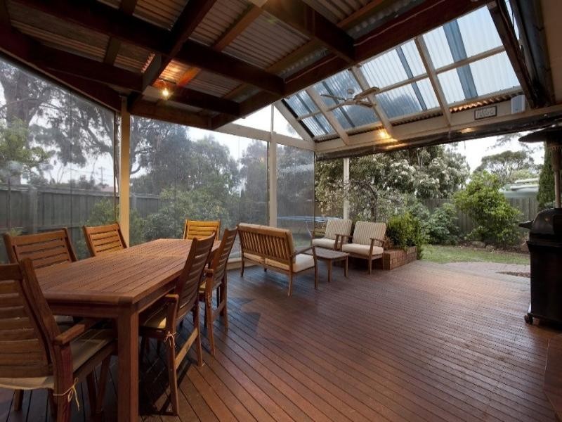 13 Thornley Close, Ferntree Gully VIC 3156