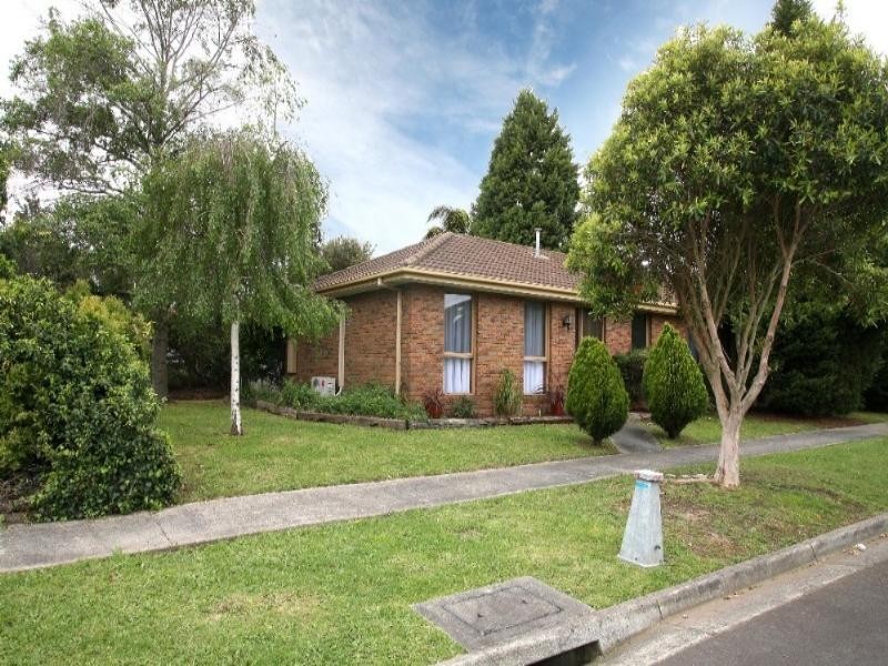 7 Spruce Drive, Rowville VIC 3178