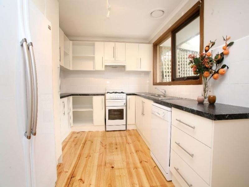 7 Spruce Drive, Rowville VIC 3178