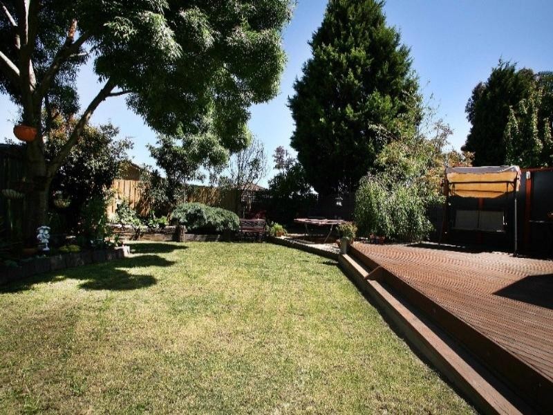 280 Dandelion Drive, Rowville VIC 3178